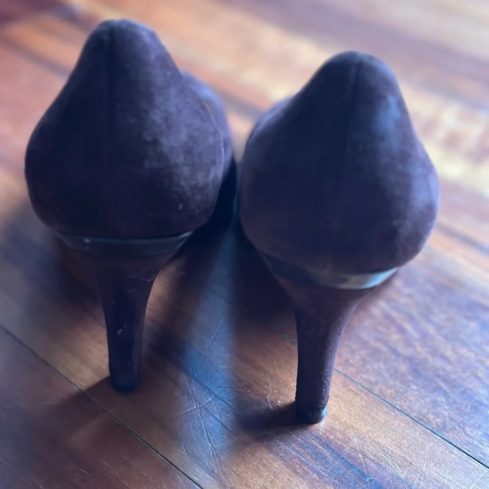 Cole Haan Nike Air Brown Suede Pumps - Picture 4 of 4